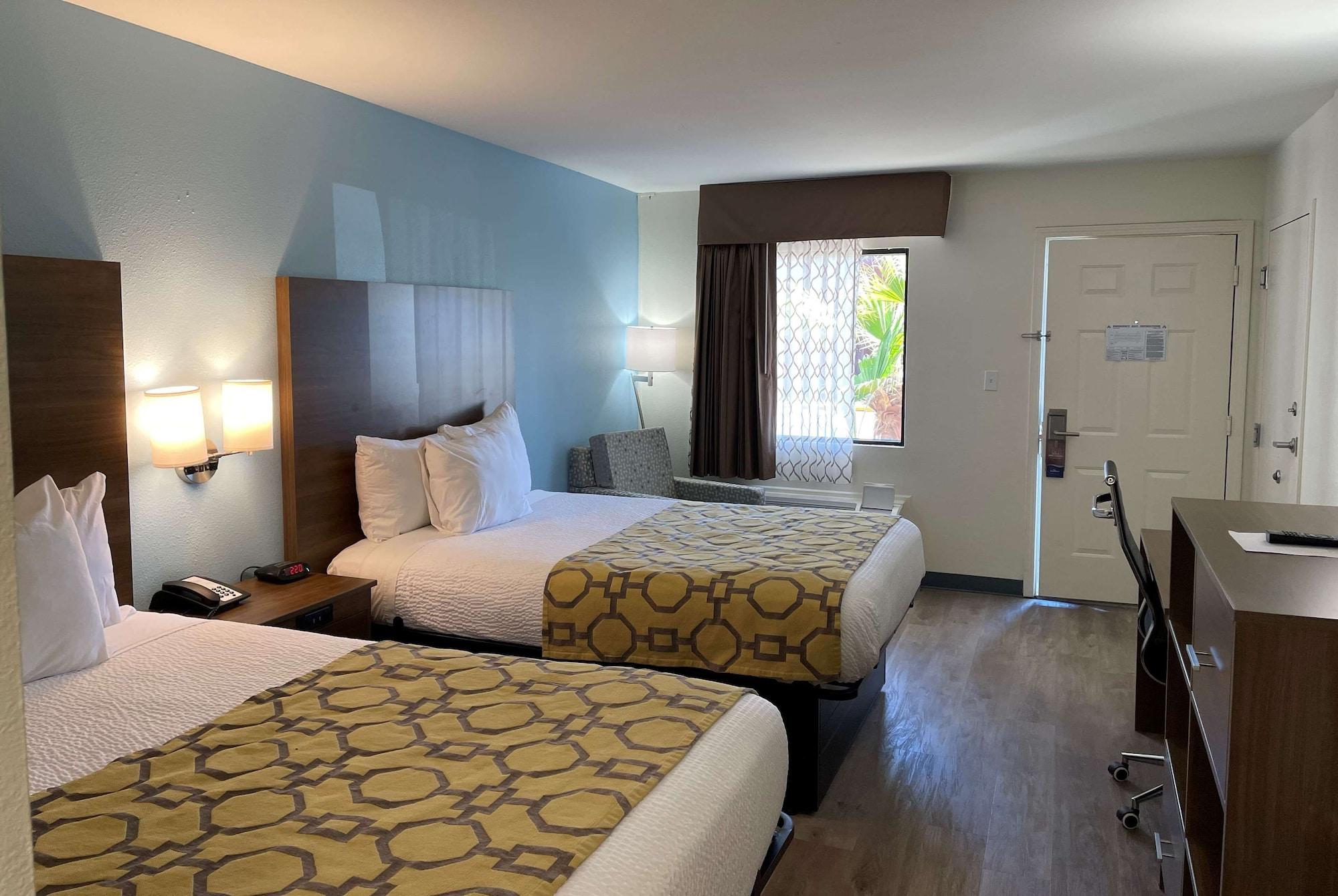 Baymont By Wyndham Biloxi - Ocean Springs Motell Exteriör bild