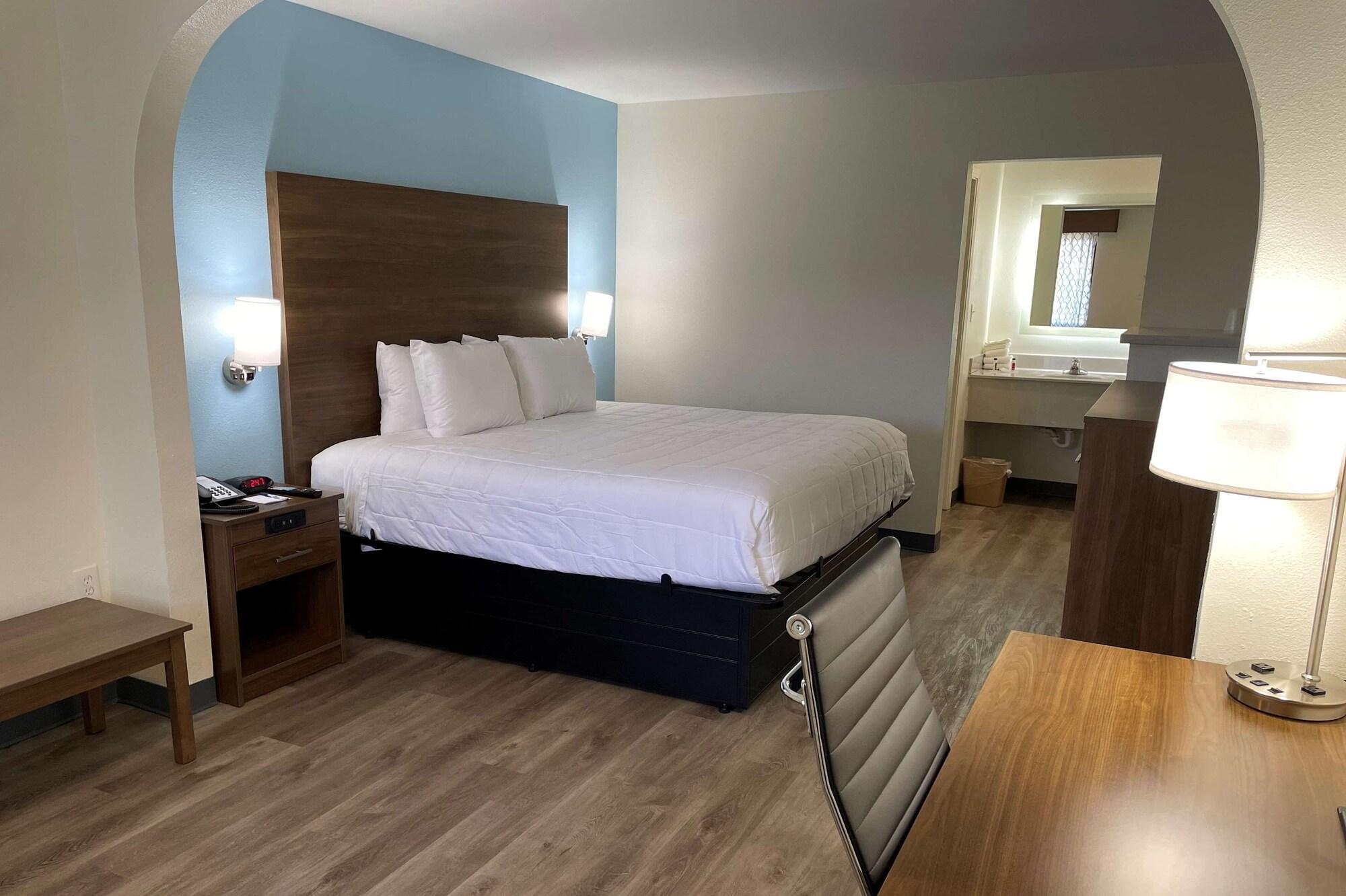 Baymont By Wyndham Biloxi - Ocean Springs Motell Exteriör bild