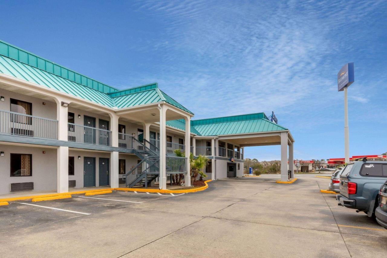 Baymont By Wyndham Biloxi - Ocean Springs Motell Exteriör bild