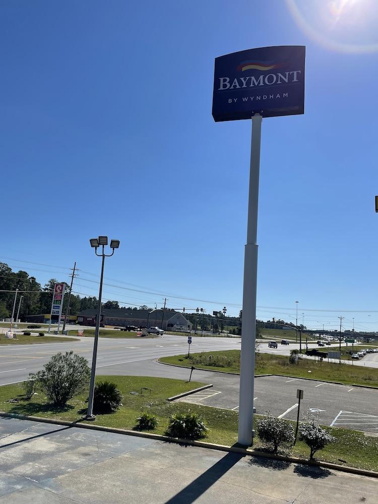Baymont By Wyndham Biloxi - Ocean Springs Motell Exteriör bild
